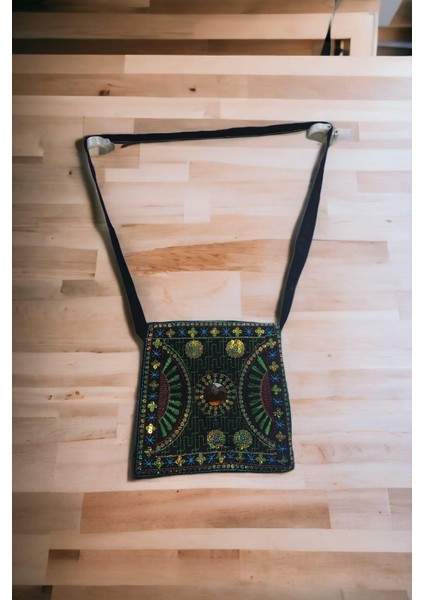 Özel Tasarım Minik Omuz Çantası 190