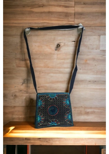 Özel Tasarım Minik Omuz Çantası 179