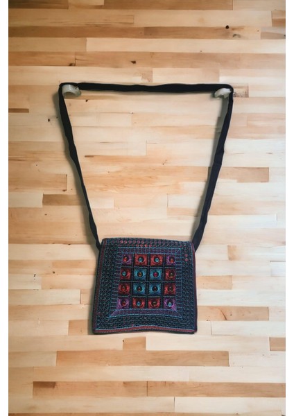 Özel Tasarım Minik Omuz Çantası 157