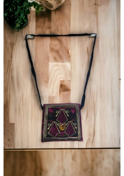 Özel Tasarım Minik Omuz Çantası 152