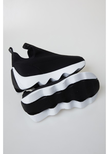 Kadın Kaymaz Taban Streç Spor Ayakkabı fırsatları