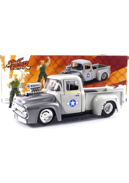 Street Fighter 1956 Ford Pickup Araç ve Guile Figür, Serbest Tekerlekli, Açılabilir Parçalı, 1:24 indirimleri