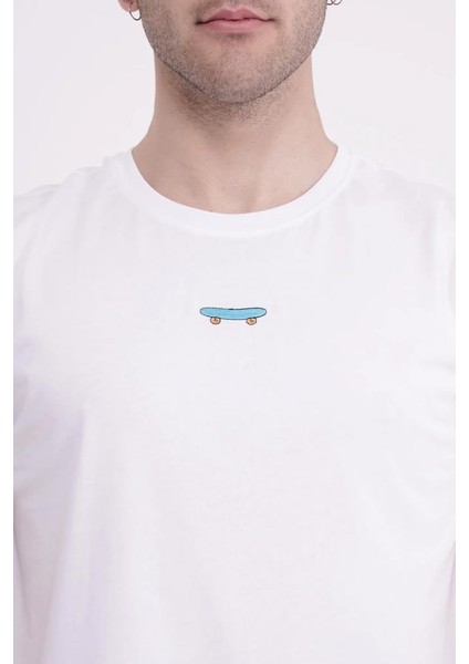 23SCTS225U Kaykay Nakışlı Bisiklet Yaka Beyaz Tshirt fiyatları