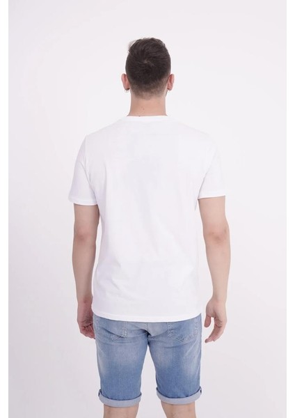 23SCTS225U Kaykay Nakışlı Bisiklet Yaka Beyaz Tshirt modelleri