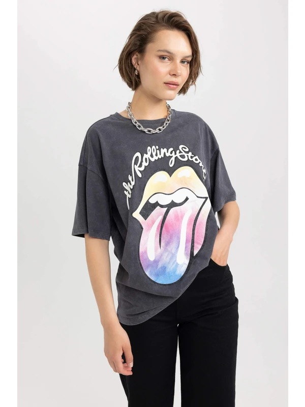 DeFacto Rolling Stones Oversize Fit Bisiklet Yaka Baskılı Kısa Kollu %100 Pamuk Tişört A8585AX23SM