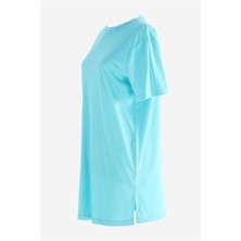 Plistre Kadın T-shirt Kısa Kollu Yırtmaç Detaylı %100 Viskon 79 cm Boy 104 cm Göğüs
