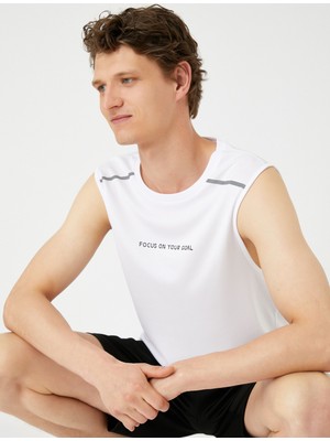 Koton Spor Atlet Slogan Baskılı Reflektör Detaylı Bisiklet Yaka