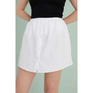 Gömlek Görünümlü Düğmeli Etek - Beyaz