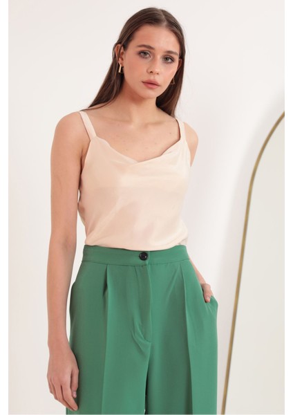 Saten Kumaş Degaje Yaka Kadın Bluz-Bej modelleri