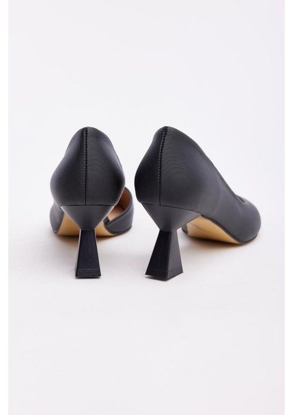Kısa Topuk Saten Kadın Stiletto