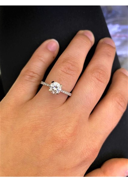 Kadın Tek Taş Gümüş Yüzük fırsatları