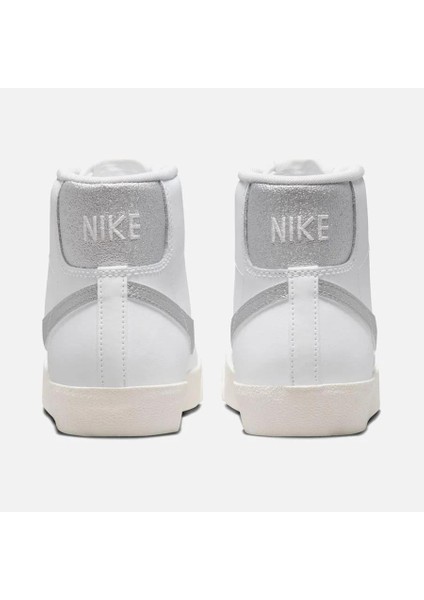 Blazer Mid '77 Essentials Kadın Spor Sneaker Ayakkabı DQ7574-100 fiyatları