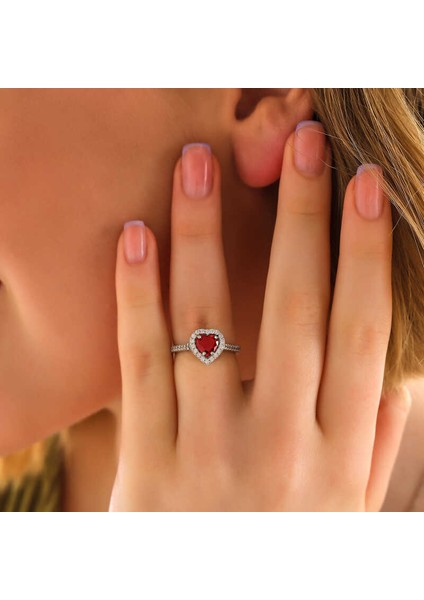 Gümüş Kırmızı Taşlı Kalpli Kadın Yüzük fiyatları