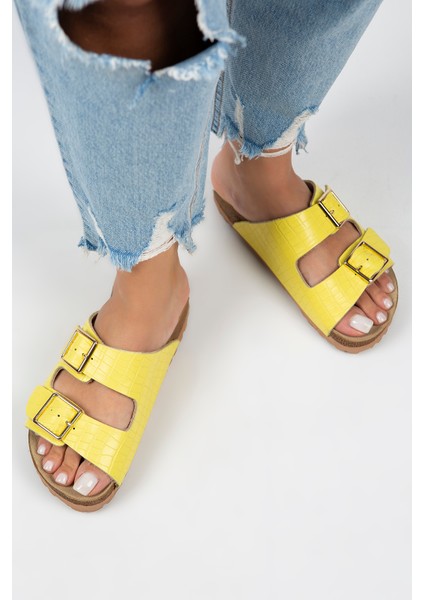 Croco - Hb Kadın Hakiki Deri Çift Tokalı Crocodile Sarı Terlik indirimleri