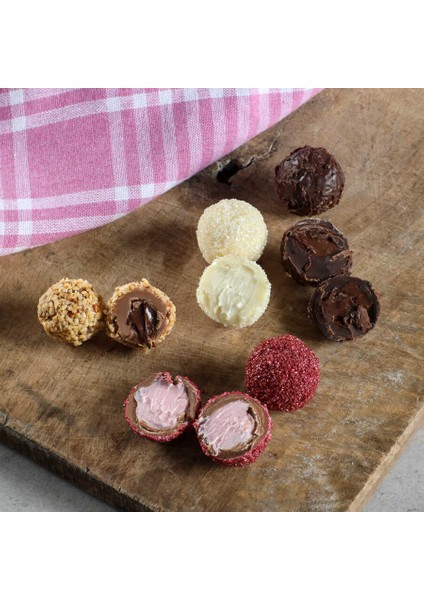 Karışık Special Truffle Çikolata (Metal Kutu) modelleri