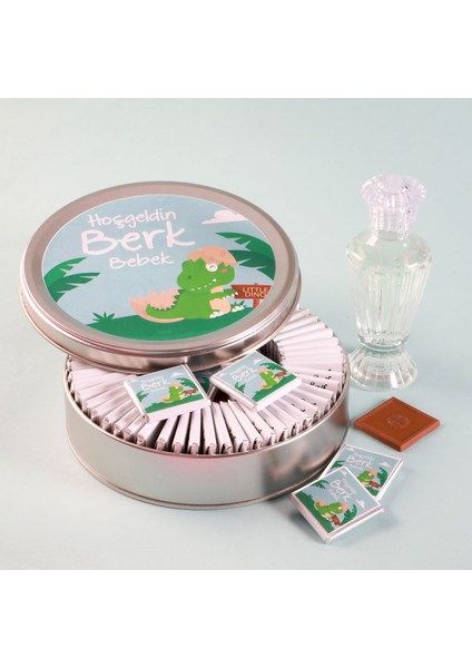 Etiket Baskılı Erkek Bebek Çikolatası (Düz Metal Yuvarlak Kutu) 70 Adet Madlen+Kolonyalı