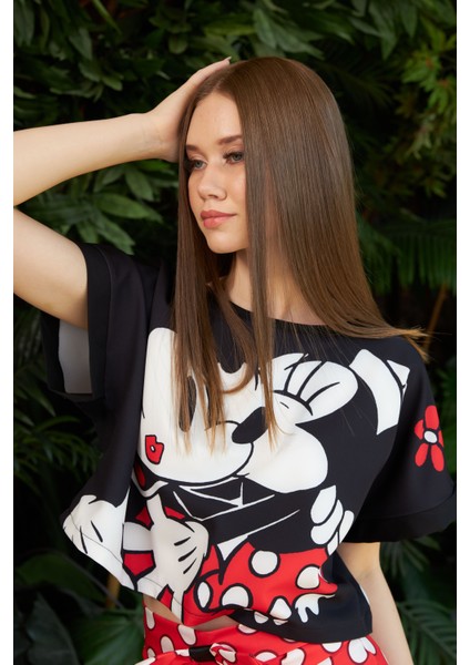 Marina Boutique Mickey Fiyonk Detaylı Crop Etek Takım