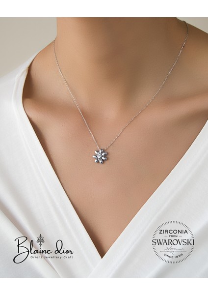 Swarovski Zirconia Papatya Kolye | Swarovski Taşlı 925 Ayar Gerçek Gümüş Papatya Kolye modelleri