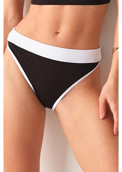 Normal Kesim Bikini Altı