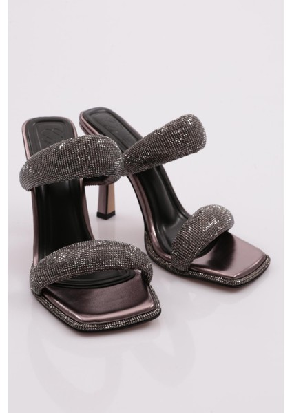 2027 Kadin Kalin Silver Taş Bantli Topuklu Terlik fiyatları
