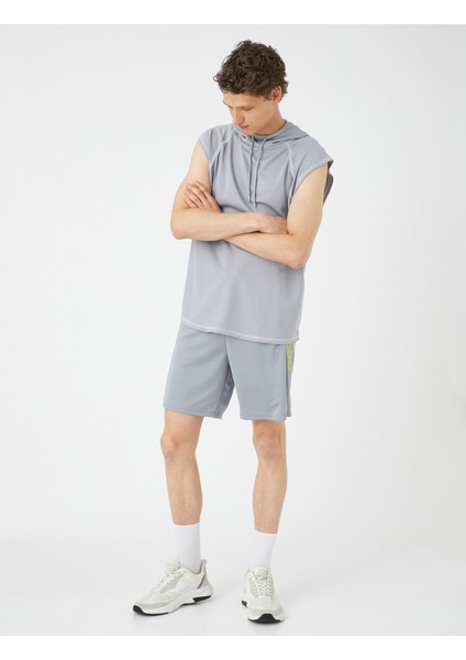 Spor Şort Slogan Baskılı Beli Bağcıklı Cepli fiyatları