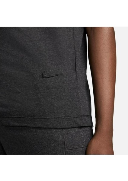 Sportswear Sustainability Short-Sleeve Erkek T-Shirt DM2386 010 modelleri