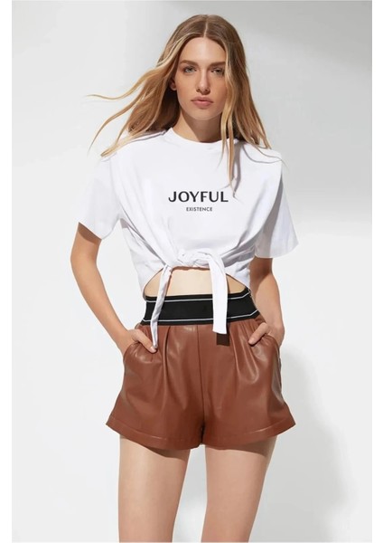 Kadın Beyaz Yazı Baskılı Oversize Vatkalı Bel Detay Örme T-Shirt HZL23S-DSB120231