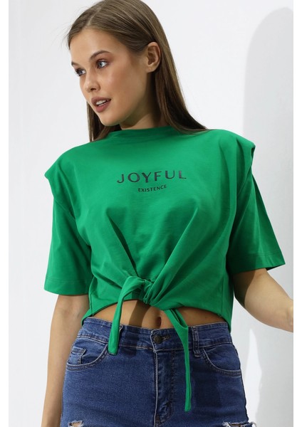 Kadın Yeşil Yazı Baskılı Oversize Vatkalı Bel Detay Örme T-Shirt HZL23S-DSB120231