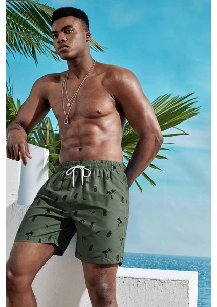 Erkek Basic Standart Boy Ananas ve Palmiye Baskılı Mayo Cepli Deniz Şortu
