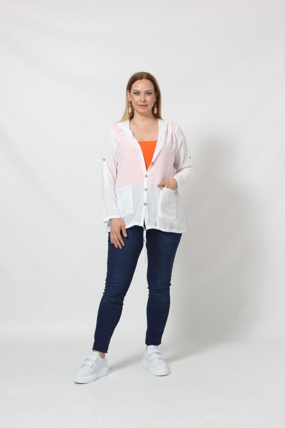 Moda Berray B027 Cebi Pullu Kapüşonlu Gömlek Beyaz