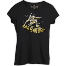 Astronaut Space Skating Siyah Kadın Tshirt