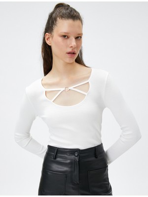 Koton Uzun Kollu Tişört Kaşkorse Biye Detaylı Metal Aksesuarlı