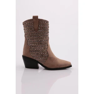 3305 Kadin Western Bot