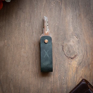 Minimal X Design Uzun Deri Anahtarlık Kolay Kullanım Klasik Tasarım