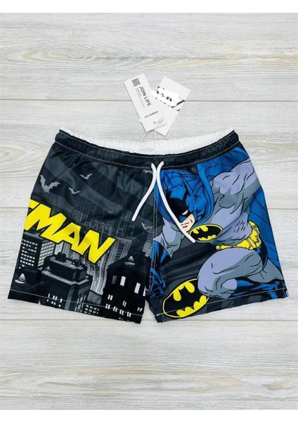 Erkek Çocuk Pijamaskeliler ve Batman Baskılı Deniz Şortu