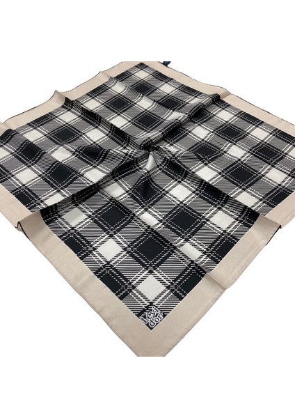 Siyah Beyaz Desenli Tivil Ipek Eşarp 0008