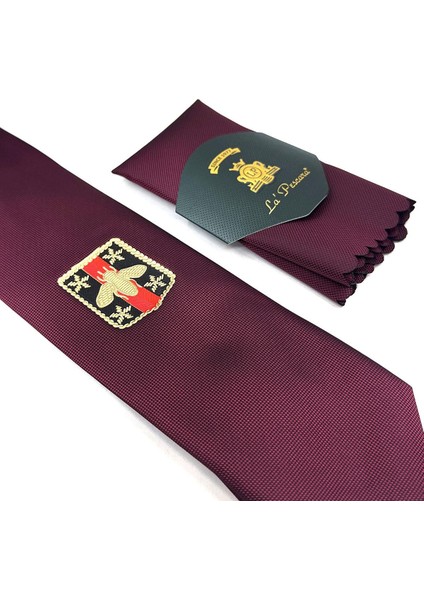 Bordo Düz Sinek Arma Baskılı Kravat KK11684 fiyatları