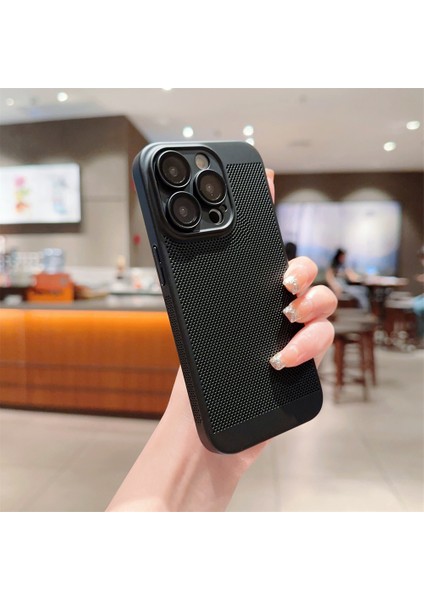 Apple iPhone 14 Kılıf Rubber Delikli Hava Alan Mat Silikon Arka Kapak Siyah