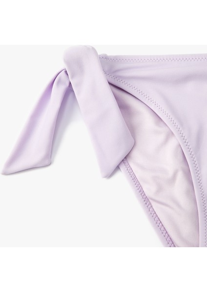 Bikini Altı Normal Bel Yanları Bağlama Detaylı