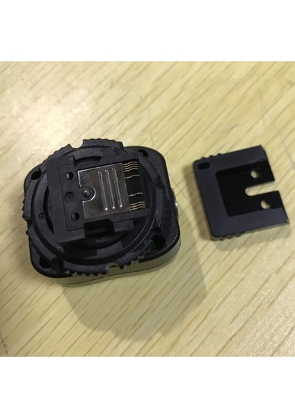 Flash Için Pc Bağlantı Noktası Olan TF334 Pixel Hotshoe Adaptörü (Yurt Dışından)