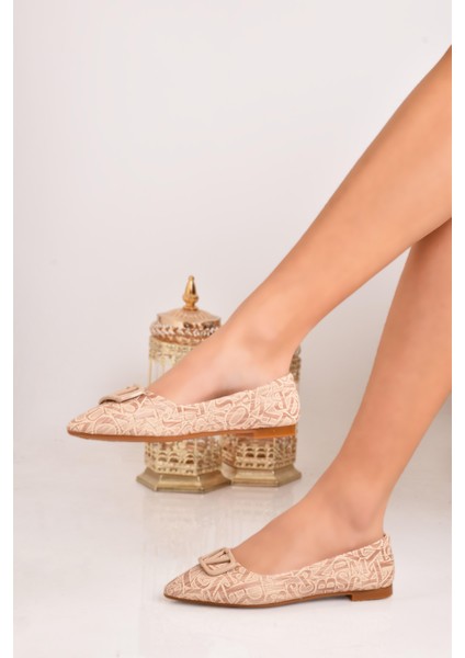 Kadın Sivri Burun Tokalı Babet Ayakkabı fırsatları