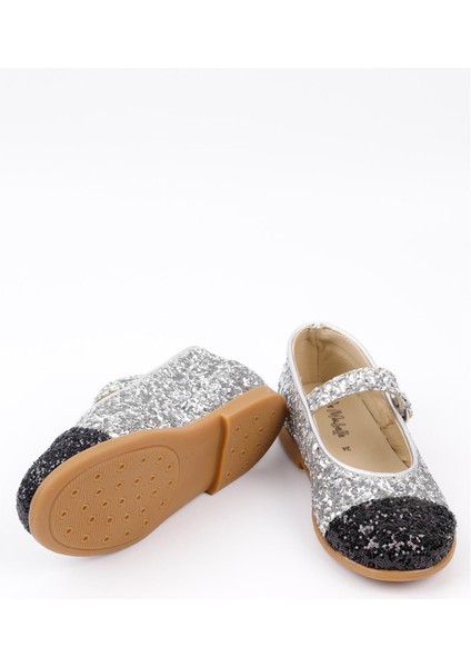 Gümüş Pullu Tokalı Kız Çocuk Ayakkabı indirimleri