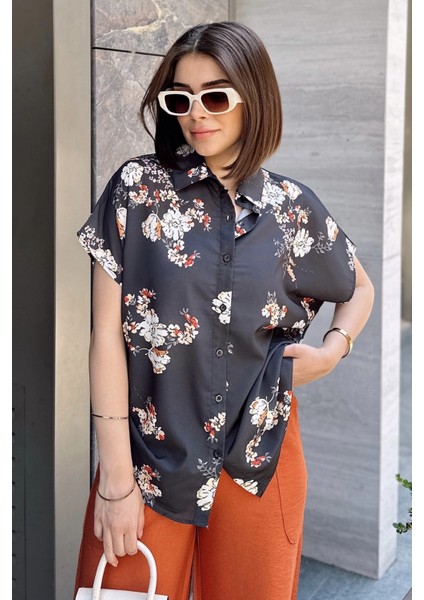 Siyah Klasik Yaka, Kısa Kol, Digital Baskılı Kumaş, Regular Kalıp/kesim, Gömlek