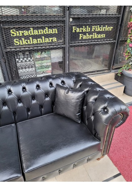 Black Deri Chesterfield