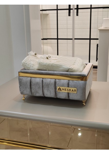 Altın Şeritli Modern Banyo Havlu Kutusu - Portatif Havluluk fiyatları