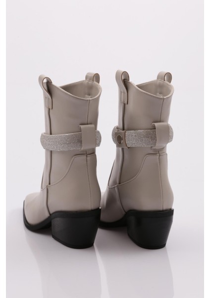 K3303 Kadin Kovboy Bot modelleri