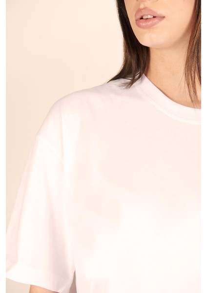 P-005478-KADIN 100% Pamuklu Oversize Kısa Kol T-Shirt-Beyaz fırsatları