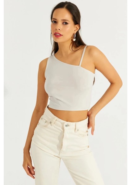 Kadın Bej Askılı Tek Omuz Likralı Crop Bluz HZL23S-SND120171