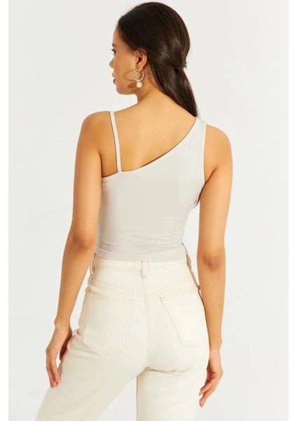 Kadın Bej Askılı Tek Omuz Likralı Crop Bluz HZL23S-SND120171 fırsatları