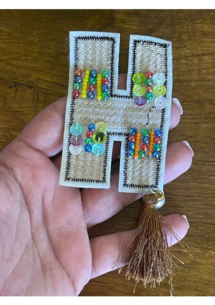 8x6 cm Püsküllü Payet Işleme H Harfi Aplike Arma Yama Dikiş Hobi
